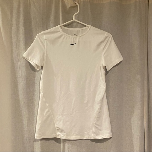 SOLD White Nike Dri-Fit Tee - Picture 3 of 9